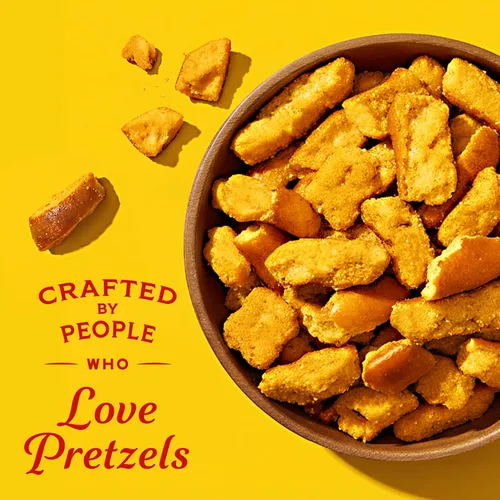 Miniatura 5 de Snyder's of Hanover Piezas de pretzel con sabor a queso cheddar, 11.25 onzas