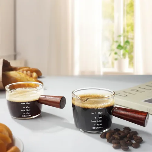 Miniatura 3 de Paquete de 1 vaso de chupito espresso de 2.5 fl oz, triple jarra barista con mango de madera BCnmviku