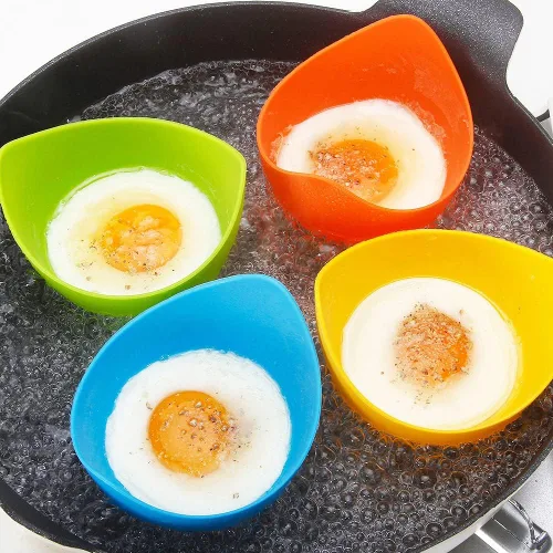 Miniatura 3 de YomiFamily Paquete de 4 Tazas de Silicona para Escalfar Huevos con Soportes de Anillo, Tazas Antiadherentes para Escalfar Huevos para Freidora