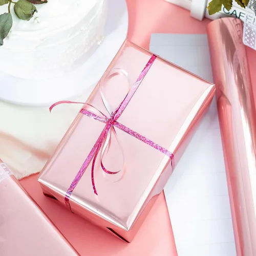 Miniatura 2 de Merture - Rollo de papel de regalo rosa - 17 pulgadas x 32.8 pies (46.5 pies cuadrados) Papel de regalo sólido color rosa metálico con líneas