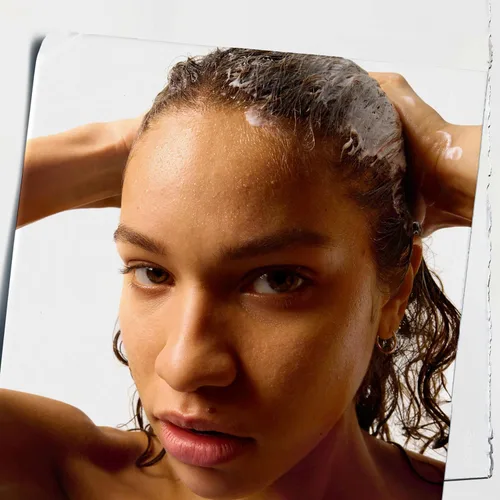 Miniatura 3 de Kiehl's Acondicionador de aminoácidos, tratamiento fortalecedor e hidratante para el cabello, con aminoácidos, jojoba y aceite de coco para mejorar