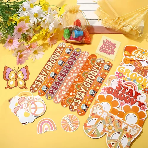 Miniatura 3 de CZWXOXO 74 recuerdos de fiesta temáticos geniales que contienen 24 pulseras hippie, 50 calcomanías temáticas bohemias, recuerdos de fiesta boho