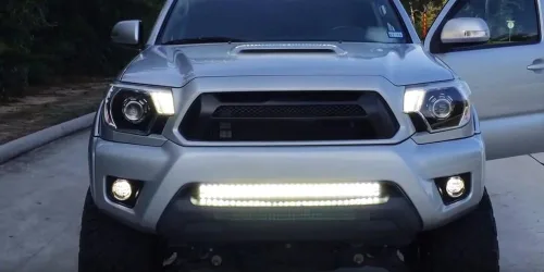 Miniatura 7 de iJDMTOY Kit de barra de luz LED de 30 pulgadas para rejilla inferior compatible con Toyota Tacoma 2005-15, incluye (1) barra de luz LED de alta