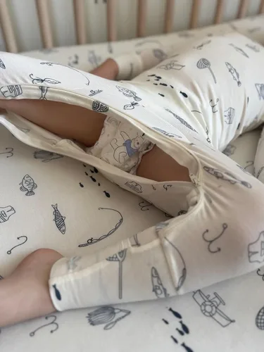 Miniatura 41 de GUNAMUNA Pijama unisex convertible ultrasuave para bebé, mameluco con cremallera para pañales, recién nacido a 24 meses