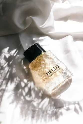 Miniatura 3 de Lionel Richie Hello for Men – Clásico pero aventurero, aroma seductor sin esfuerzo para él – Mezcla refrescante de Fougère con notas cálidas