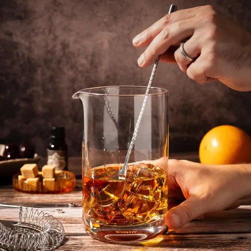 Miniatura 3 de Cork & Mill Vaso mezclador de cóctel, kit antiguo, gran mezclador de cóctel de cristal de 24 onzas para camareros, juego de accesorios de bar casero