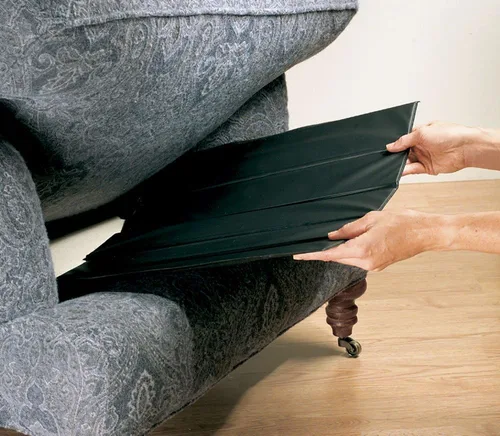 Miniatura 2 de Miles Kimball Protector de muebles cubierto de vinilo negro y soporte de asiento, da nueva vida a sillas caídas, sofás biplaza y sofás - Los paneles