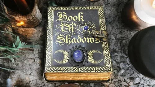 Miniatura 2 de Libro de hechizos en blanco de sombras con lapislázuli celta – Diario de cuero vintage con cerradura, diario de basura de grimorio, cuaderno