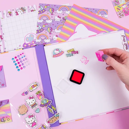 Miniatura 3 de Hello Kitty Todo en Uno DIY, Diseña Tu Propio Álbum de Recortes con Más de 250 Artículos Esenciales, Excelentes Juguetes de Hello Kitty