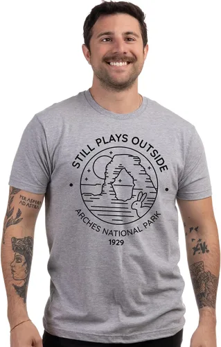 Miniatura 56 de Camiseta de senderismo Still Plays Outside Divertida camiseta para excursionista, camping, campista, al aire libre, hombres y mujeres