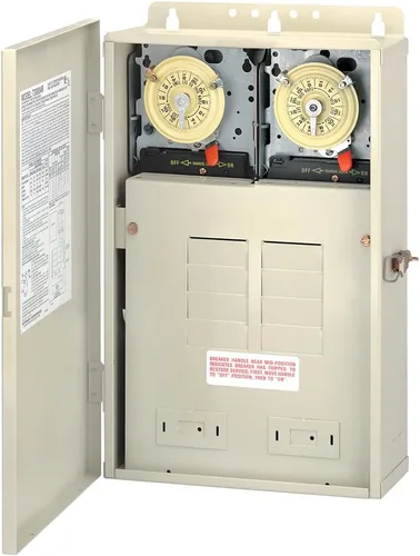 Intermatic T30404R Panel de control de piscina/spa, centro de carga de 100 amperios con dos mecanismos de temporizador T104M de 24 horas, 8 espacios
