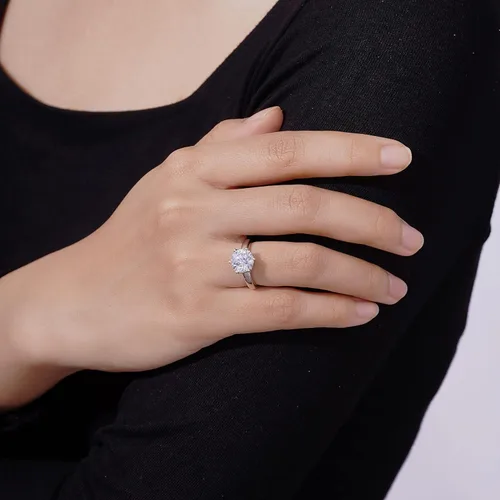 Miniatura 3 de Tienda Collection Sterling Silver Solitaire Ring set with Round Infinite Elements Cubic Zirconia