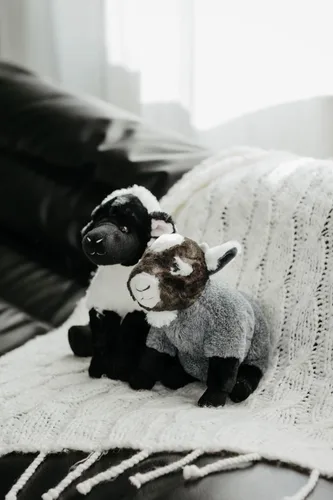 Miniatura 2 de The Petting Zoo Peluche de cabra pigmea, regalos para niños, animales salvajes de granero de vida silvestre, juguete de peluche de cabra, 12 pulgadas