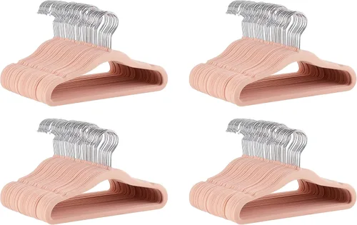Miniatura 19 de Amazon Basics Perchas de terciopelo antideslizantes para niños que ahorran espacio con muescas para el hombro, construcción resistente para Beige