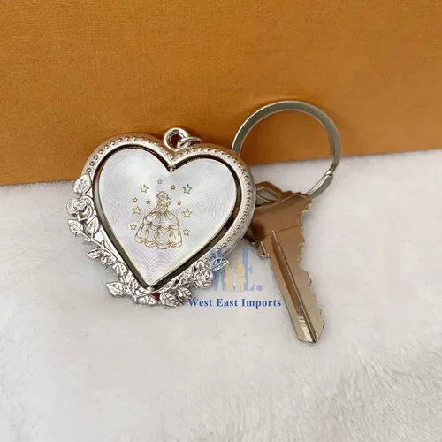 Miniatura 8 de 12 piezas personalizado Quinceañera Recuerdos Para Quinceañera Corazón llaveros Dulce 16 Quinceañera Rojo