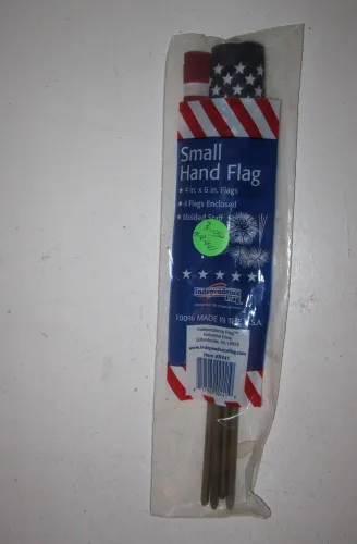 100064116 - Bandera de mano americana económica, paquete de 4 (sin costura) 4 x 6 pulgadas, 4 x 6 pulgadas