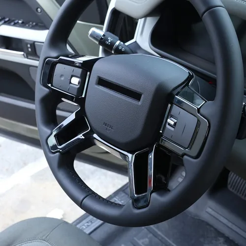Miniatura 4 de Cubierta de decoración del volante del coche negro brillante ABS para Land Rover Defender 110 130 2020 accesorios de automóvil