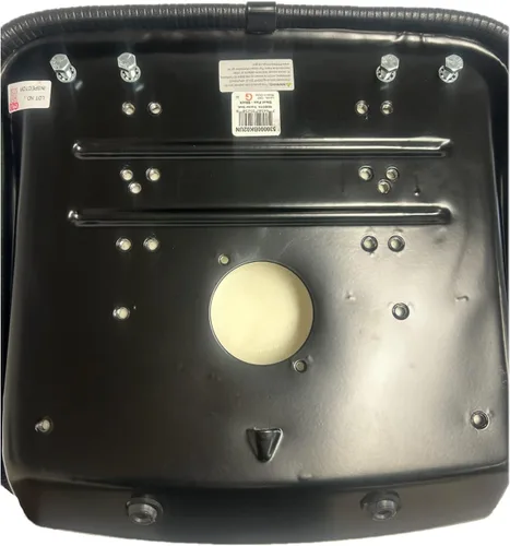 Kubota Asiento de repuesto para tractor compacto (aplicaciones en la descripción) Farmer Bob's Parts 530000BK