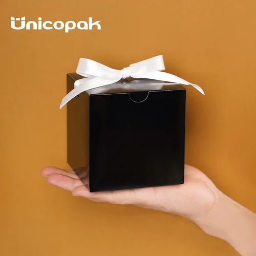 Miniatura 6 de UnicoPak Paquete de 50 cajas de regalo negras de 4 x 4 x 4 pulgadas, elegantes cajas de regalo pequeñas con tapas para fiestas de cumpleaños, bodas