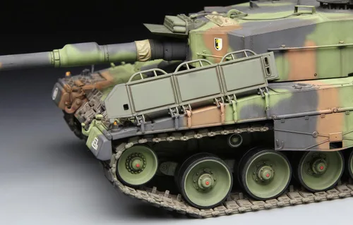 Miniatura 9 de Meng Kit de modelo de tanque de batalla principal alemán leopardo