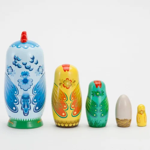 Miniatura 5 de Bits and Pieces - "Hazel & Friends Nesting Chickens - Muñecas anidables de madera pintadas a mano - Matryoshka - Juego de 5 muñecas de 5-1/2" de alto