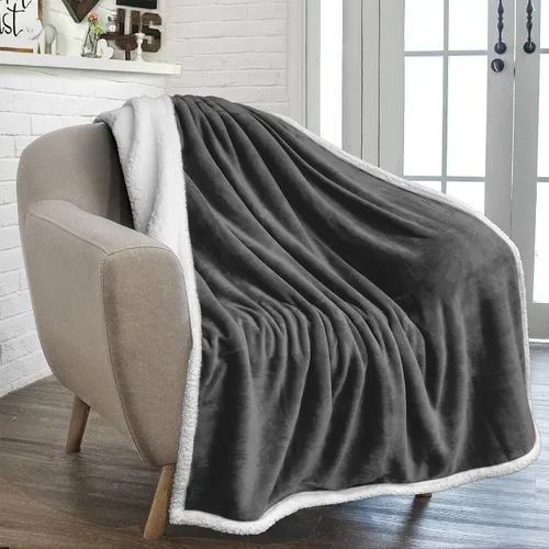 PAVILIA Manta de forro polar Sherpa para sofá, gris oscuro, manta de felpa suave y mullida, acogedora manta de invierno reversible para mujeres y
