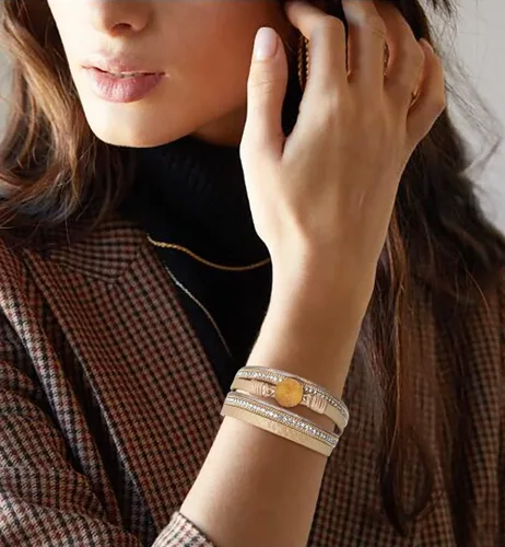 Miniatura 2 de Wowanoo - Juego de 3 pulseras de cuero multicapa con cuentas de cristal, cierre magnético para mujer
