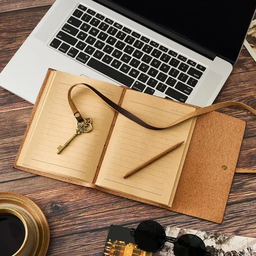 Miniatura 8 de Diario de cuero de 5 x 7 pulgadas, cuaderno de cuero genuino con llave para hombres y mujeres, caja de regalo, 280 páginas de líneas, diario