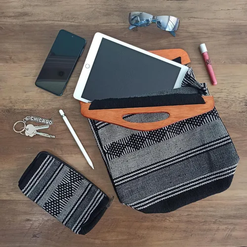 Miniatura 4 de MEXICANDOO Set of Authentic Mexican Handcrafted Woven Handbag with Wooden Handles and Matching Clutch Bag for Women or Girls