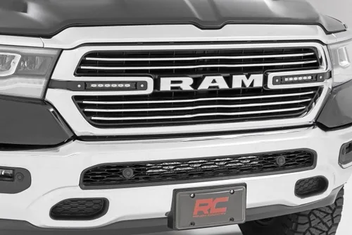 Miniatura 4 de Rough Country Kit de parrilla LED de 6" serie negra dual para 19-24 Ram 1500-70783