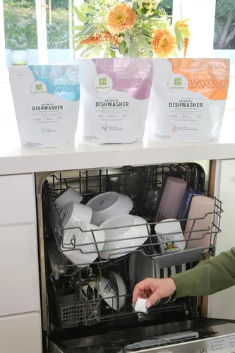 Miniatura 9 de Grab Green Cápsulas de detergente automático para lavavajillas, 132 unidades, aroma a hierba de limón mandarina, a base de plantas y minerales