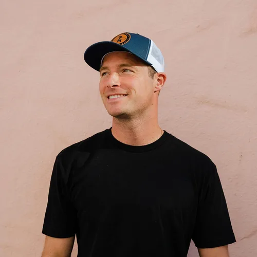 Miniatura 5 de Everyday California 'Marlin' Snapback Surf Hat - Gorra estilo béisbol con parche de cuero vegano