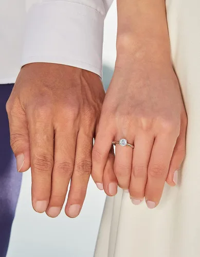 Miniatura 8 de MomentWish Anillos de moissanita, anillos de moissanita de 1 quilates para mujer, anillos solitarios de plata de ley 925 con diamantes de imitación