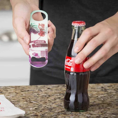Miniatura 4 de Tablecraft Coca-Cola Vintage Logo "Beach" Abrebotellas Plano, Rojo