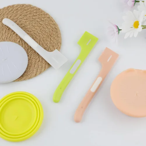 Miniatura 5 de KALAMANDA 6 tapas para latas de comida para mascotas con cuchara mezcladora para perros y gatos, tapas universales de silicona para alimentos
