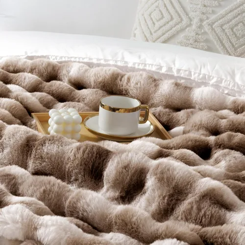 Miniatura 5 de Touchat Lujosa manta de piel sintética de conejo de 1000 GSM, súper pesada, cálida y acogedora manta marrón para sofá y cama, mullida, elegante