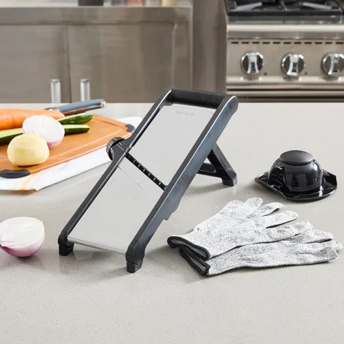 Miniatura 3 de Restaurantware Rebanadora de mandolina ajustable de acero inoxidable, cortador de verduras estándar alemán con protector de cuchilla, incluye