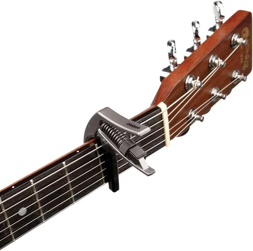 Miniatura 3 de D'Addario Cejilla de guitarra - NS Artist - Para guitarras eléctricas y acústicas de 6 cuerdas - Uso de una sola mano - Soporte de púas integrado