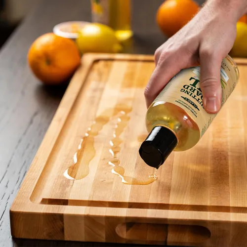 Miniatura 5 de CLARK'S Aceite mineral de bambú para tabla de cortar – Aceite mineral de grado alimenticio para tabla de cortar – enriquecido con extracto de hierba