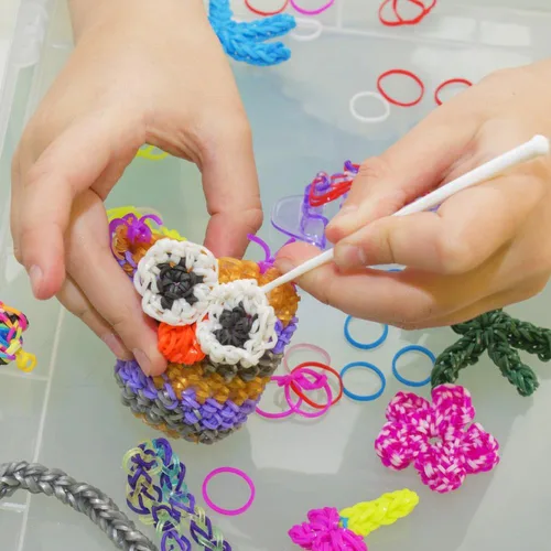 Miniatura 3 de Kit de 3000 bandas de goma de telar con 75 clips, 5 ganchos, kit de fabricación de pulseras de primera calidad para niños, tejer, regalo de A-Café