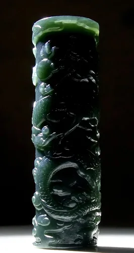 Miniatura 7 de China Natural Hetian Nefrita Verde Jade Tallado Dragón Real Colgante Amuleto