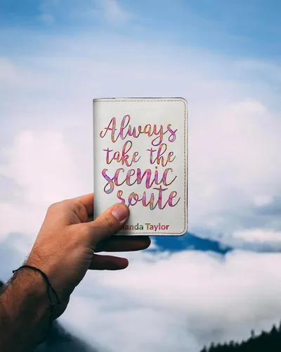 Miniatura 25 de Wanderlust - Soporte para pasaporte de cuero para mujer