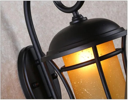 Miniatura 4 de American Country Retro Industria Linterna de pared Negro Lámpara de hierro esmerilado Cuerpo Aplique de pared de cristal amarillo Pantalla es