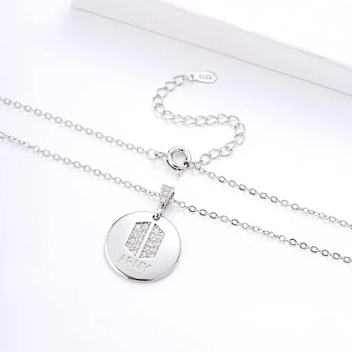 Miniatura 4 de YANENG KPOP Bangtan - Collar con colgante de circonita cúbica para fanáticos del ejército regalo para mujeres y niñas Metal Circonia cúbica