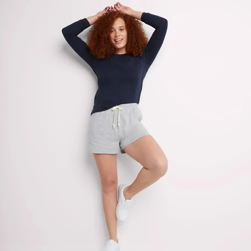 Miniatura 7 de Hanes Camiseta de algodón de manga larga para mujer, camiseta ligera con cuello redondo para mujer, ajuste moderno