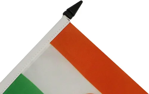 Miniatura 110 de AZ FLAG Sierra Leone Bandera de mesa 5'' x 8'' - Bandera de escritorio de Sierra Leona 21 x 14 cm - Bastón y base de plástico negro