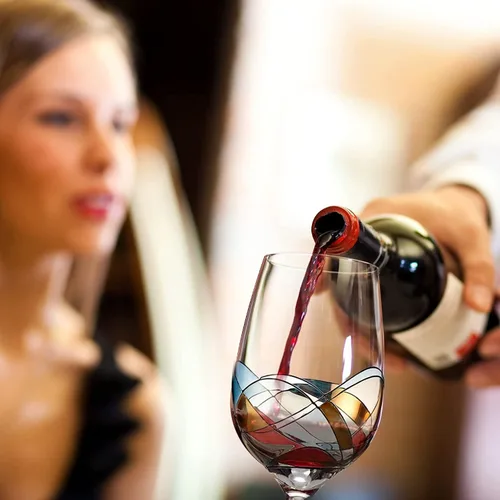 Miniatura 7 de Bezrat Copas de vino pintadas a mano, juego de 2, regalo de vino para mujer, copa para amantes del vino, hermosas ideas de regalos de cristalería