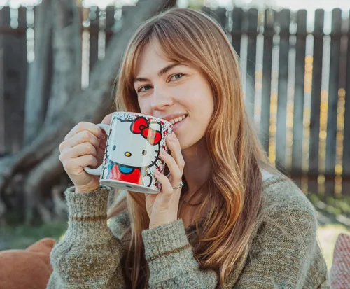 Miniatura 4 de Sanrio - Taza de cerámica de Hello Kitty Allover Faces Taza de café grande sin BPA para expreso, té, capacidad para 20 onzas