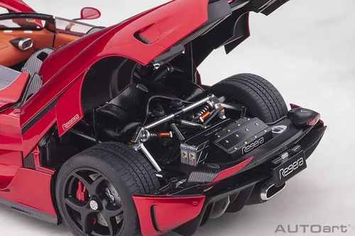 Miniatura 5 de Koenigsegg Regera Candy Red modelo 1/18 de AUTOART 79026