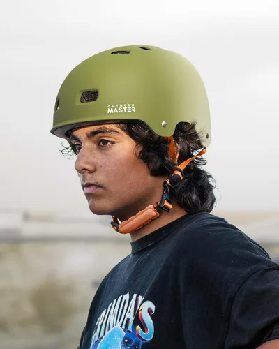 Miniatura 7 de OutdoorMaster - Casco de patineta y ciclismo, dos forros extraíbles, ventilación, para varios deportes, scooter, patinaje en línea, patinaje